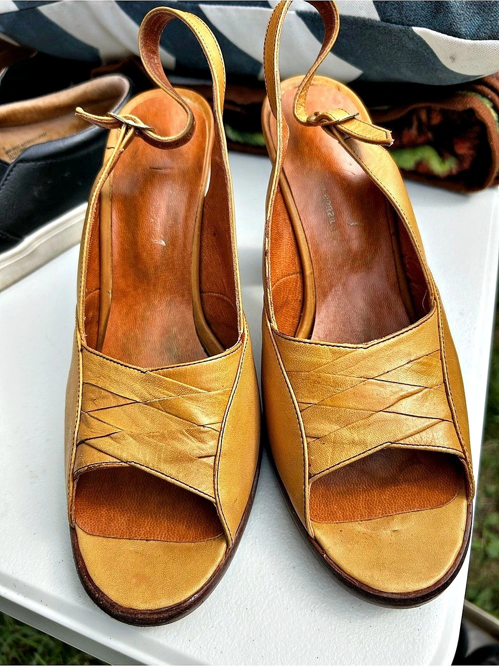 VINTAGE Leather Peep Toe Heels